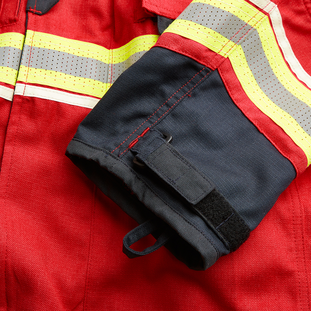 What you need to know about the outer fabric of a fire suit